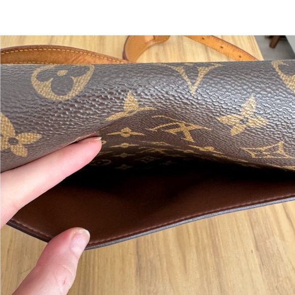 ✅AUTHENTIC✅LOUIS VUITTON SAINT CLOUD GM - Picture 15 of 16